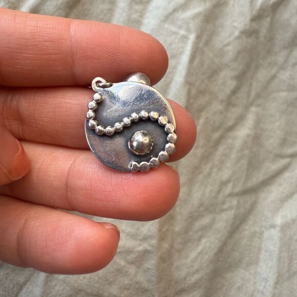 Paul Miller Mid-century Modern Sterling Silver Screw back Earrings - Picture 2 of 9